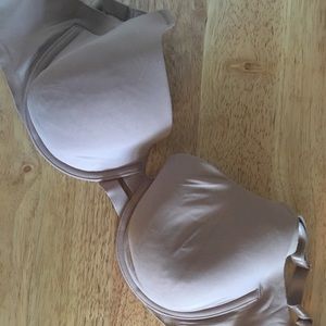 Nude T-shirt Bra